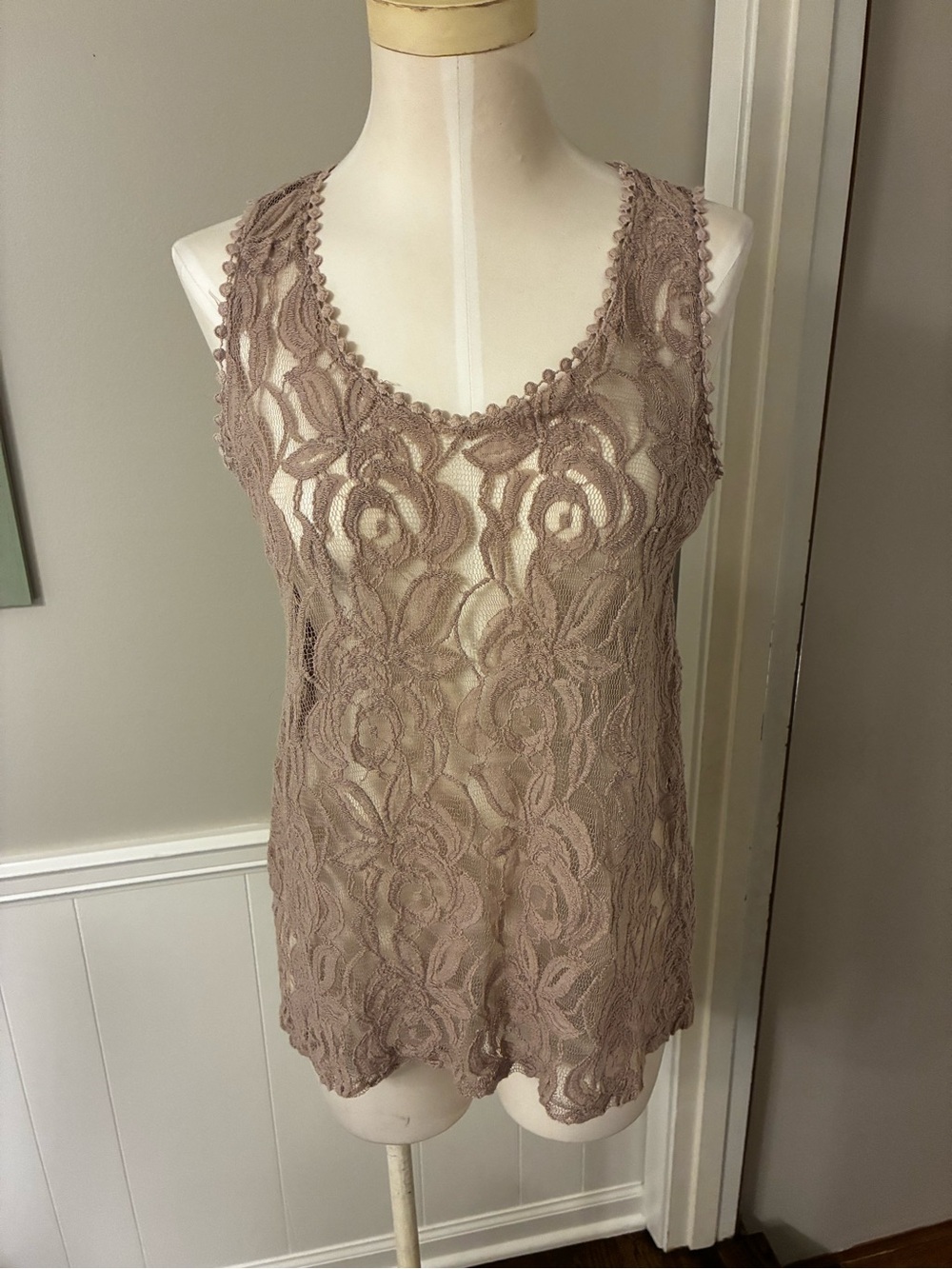 ISSI Taupe BoHo Floral Lace Camisole Tank
